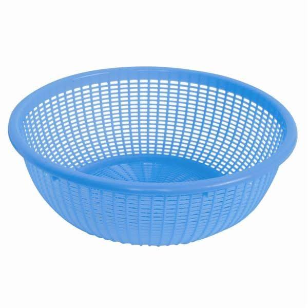 Red Plastic Colander H741