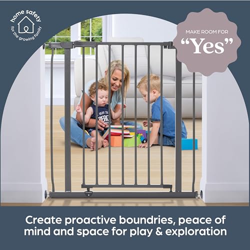 29.5" - 40" Adjustable Baby Gate Z87557