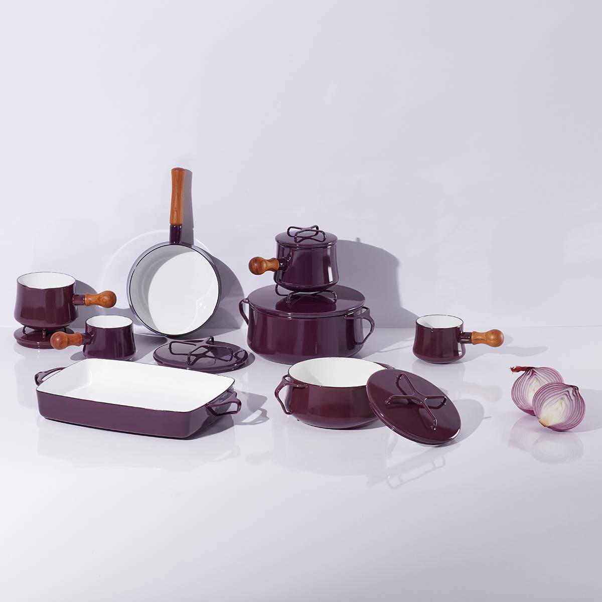 Plum 2-Quart Saucepan F644