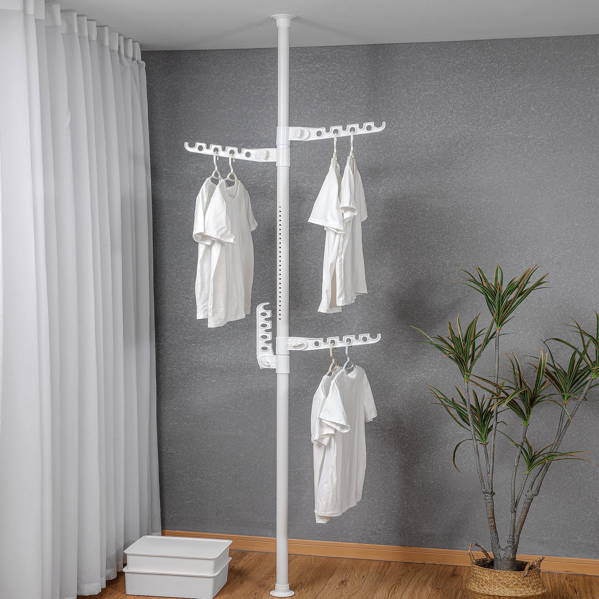 Black Adjustable Floor to Ceiling Tension Clothes Drying Rack A630239