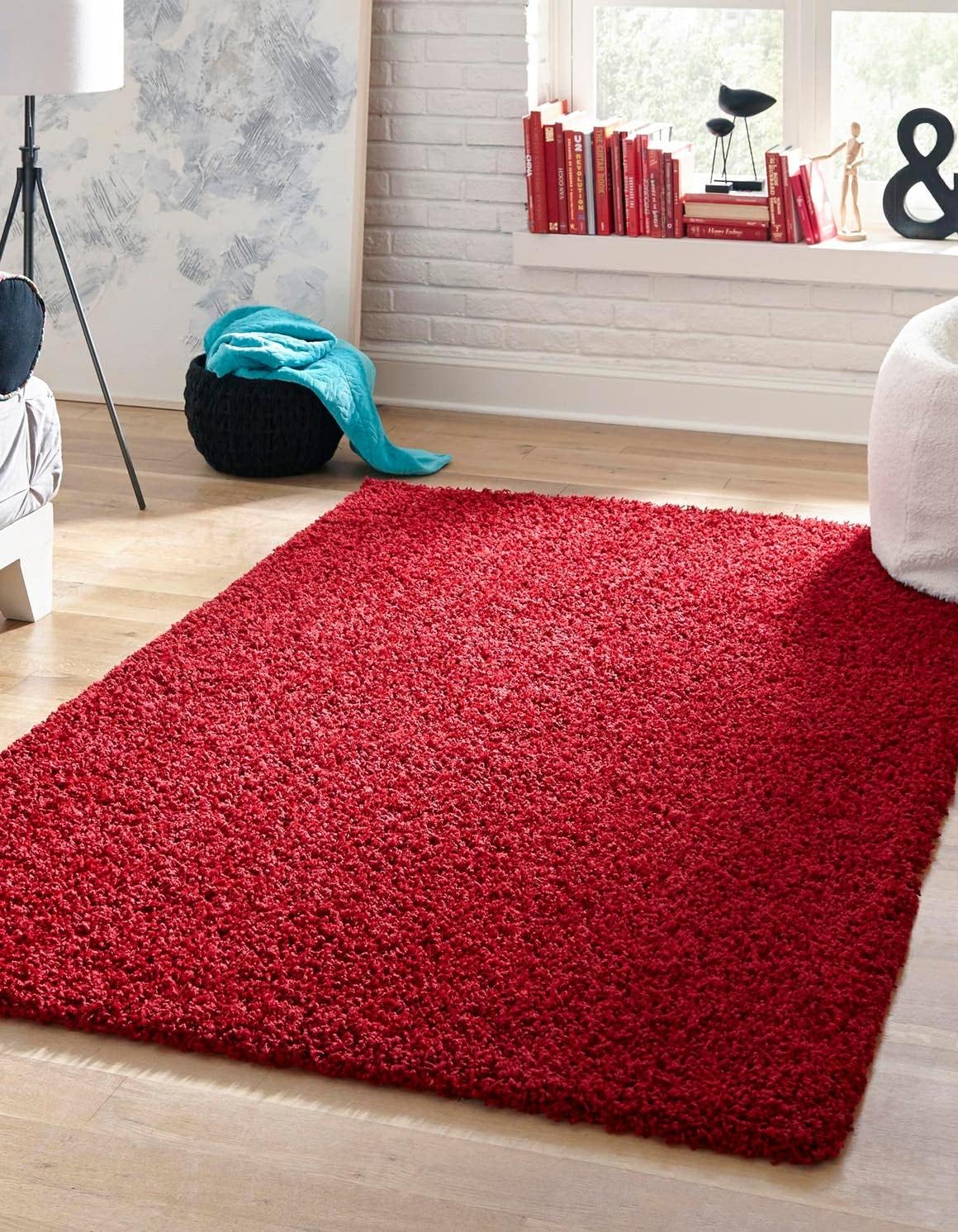 8' x 11' Cherry Red Shag Rug R1734