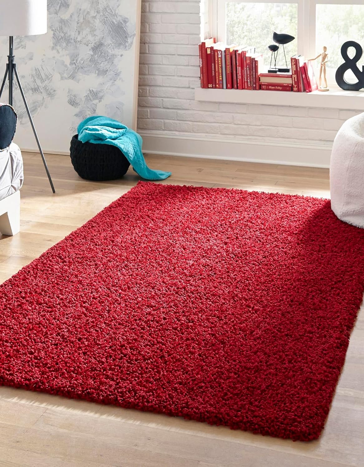 8' x 11' Cherry Red Shag Rug R1734