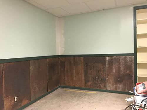 Rustic Corrugated Metal Wainscoting (Rusted - 10 Foot Roll) S5906