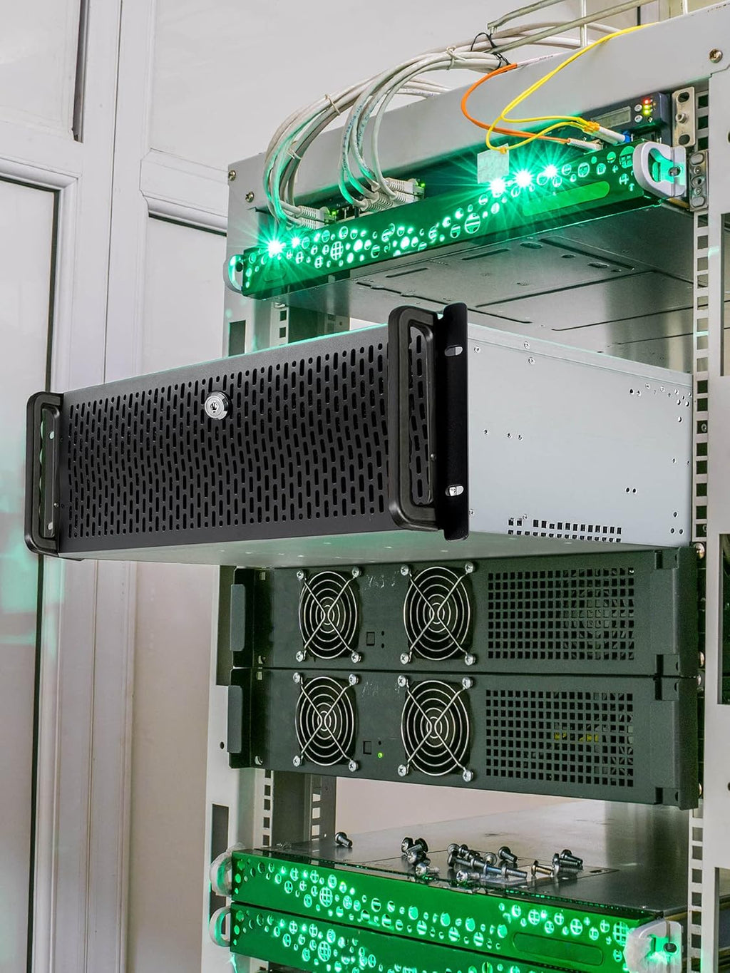 15 Bay 4U Rackmount Server Case with 6x 120mm Fans H873